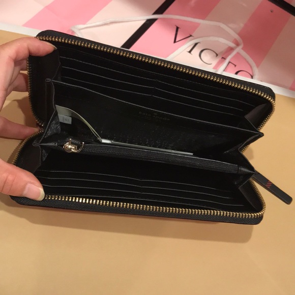 ♠️ Kate Spade Wallet ♠️ - Picture 3 of 5